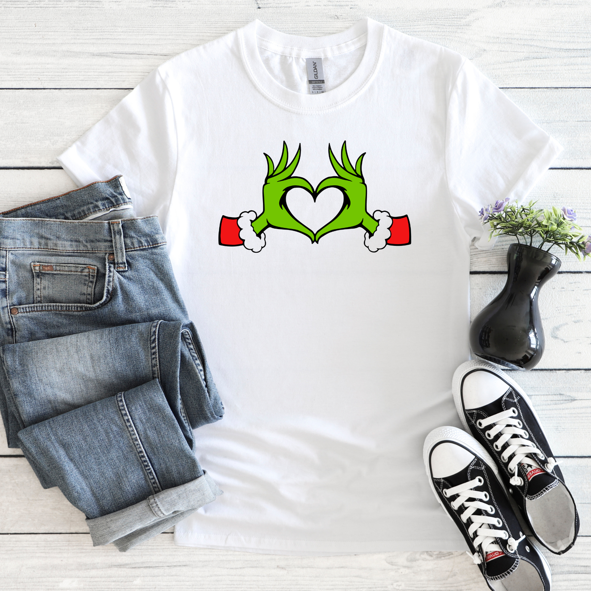 Grinch Heart Hands